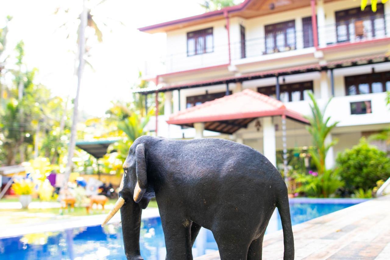 Shan Star Weligama Bagian luar foto